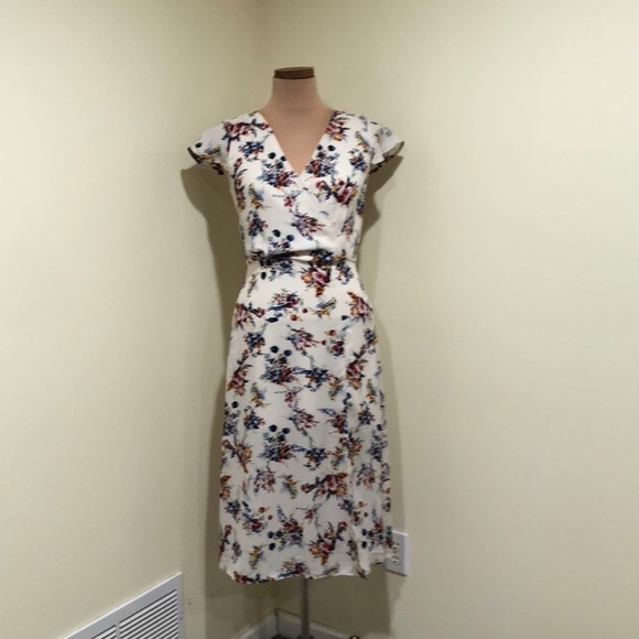 Nordstrom Row A Midi Dress Size Medium Cream Floral Print Flutter Sleeve - Picture 2 of 11